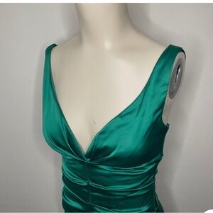 Xscape Emerald Green Satin Cocktail Dress size 6